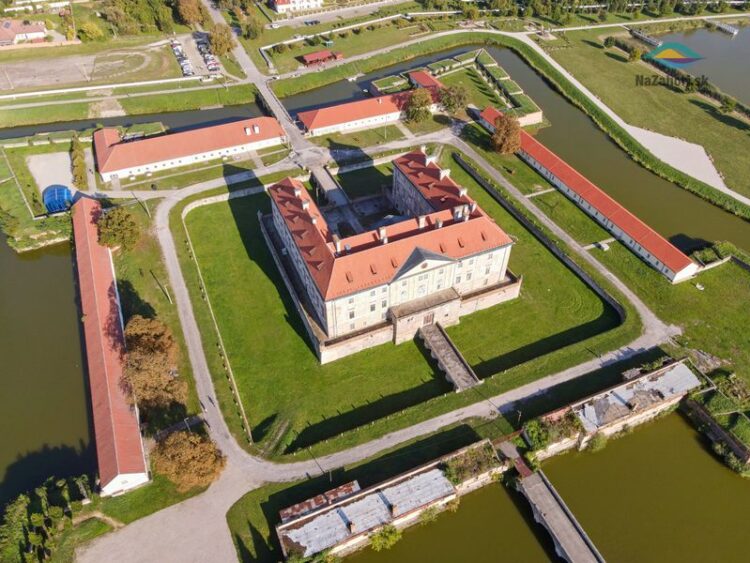 Holíčsky zámok, hlavné miesto konania podujatia "Pocta histórii" pri príležitosti 820. výročia prvej písomnej zmienky o meste Holíč