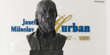 Jozef Miloslav Hurban - busta v Pamätnej izbe J. M. Hurbana v obci Hlboké. Autor: Vlado Miček