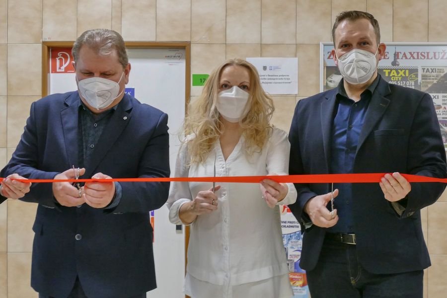 Poliklinika otvorila výdajňu zdravotníckych pomôcok Zdroj: NaZahori.sk