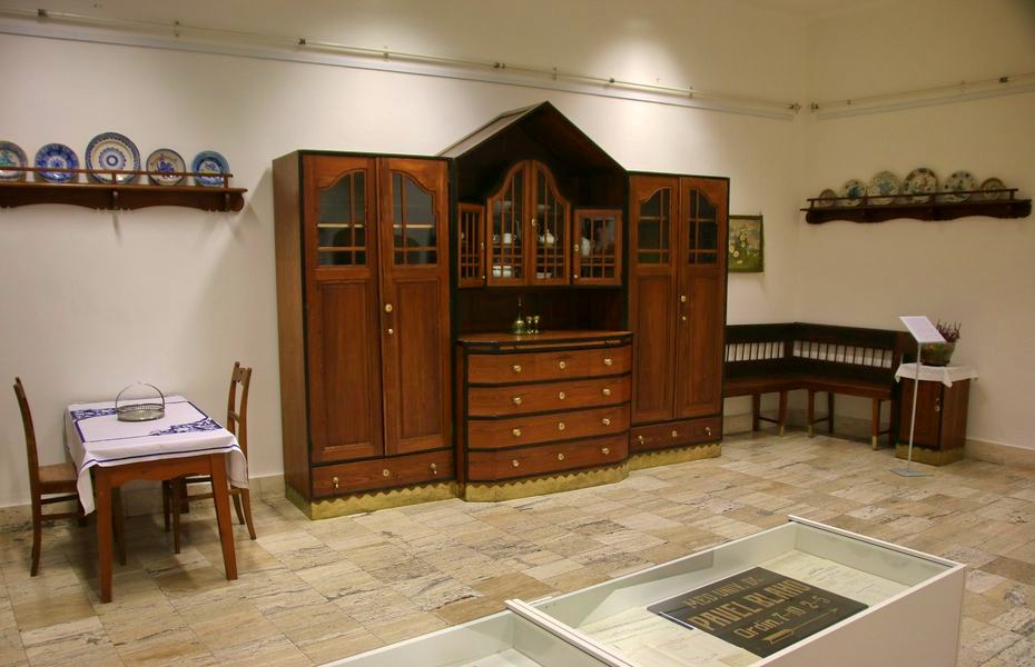 Záhorské múzeum získalo vzácny nábytok navrhnutý Dušanom Jurkovičom. Zdroj: Záhorské múzeum