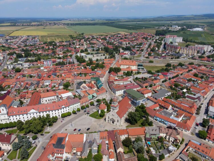Mesto Skalica Autor: Vladimír Miček