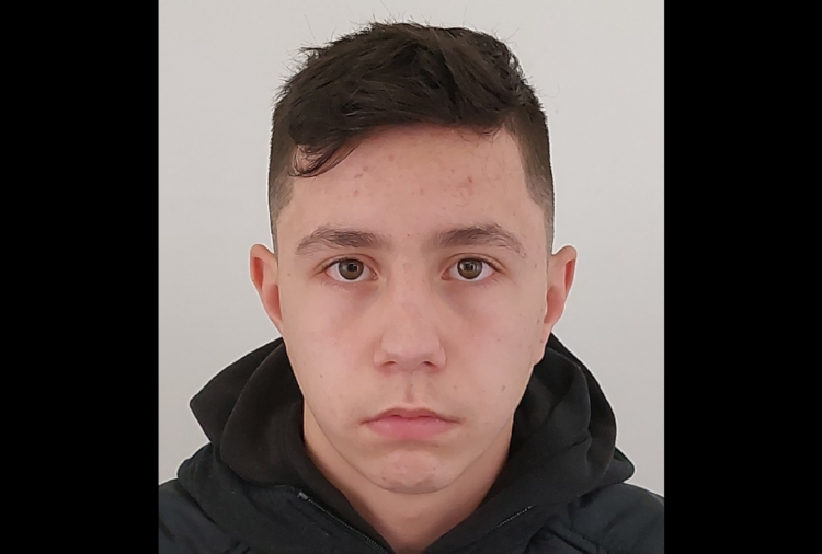 Nezvestný Denis foto Pohotovostný pátrací tím