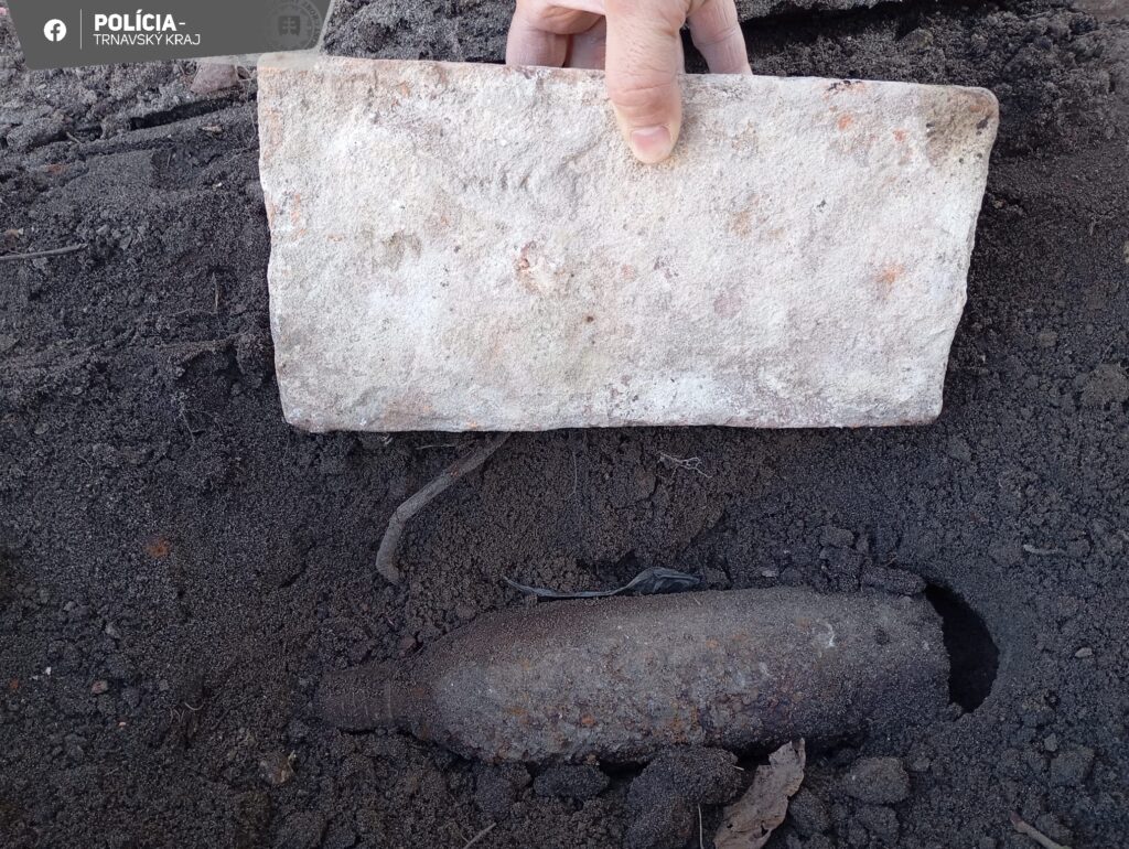 Nevybuchnutý granát na Záhorí zdroj: KR PZ v Trnave