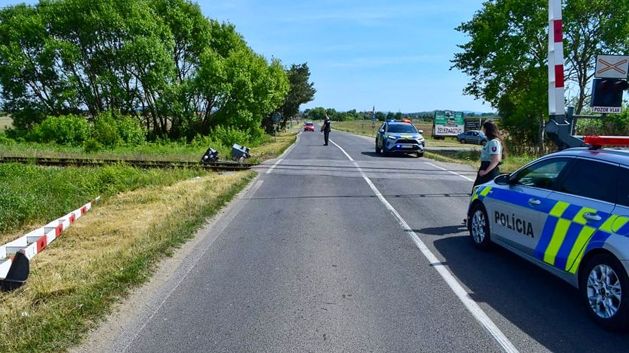 Železničné priecestie na ceste medzi Borským Mikulášom a Senicou Zdroj: KR PZ Trnava