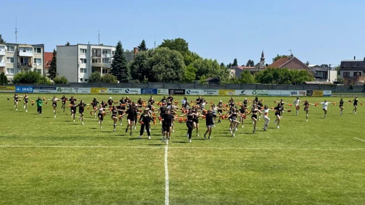 Tanečná skupina ŠandS oslávila 10 rokov Zdroj: Mesto Šaštín-Stráže