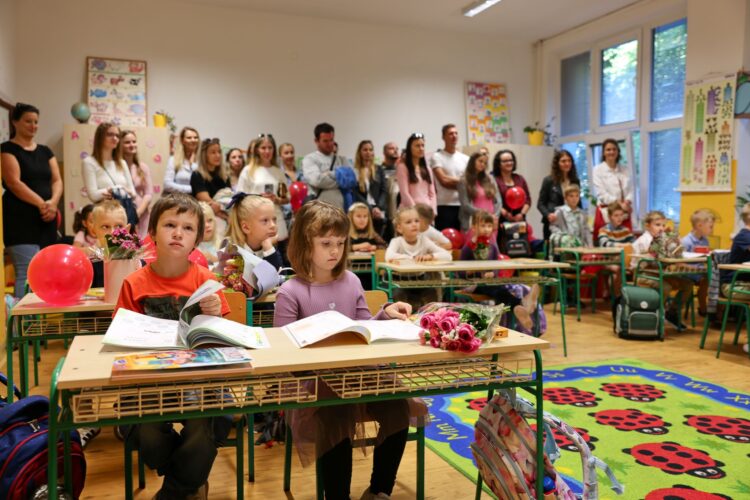 Otvorenie nového školského roka, ZŠ na ulici Komenského, Senica