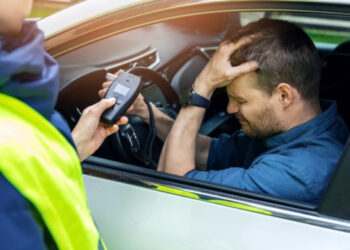 Opitý vodič a polícia ilustračné foto zdroj: pixabay