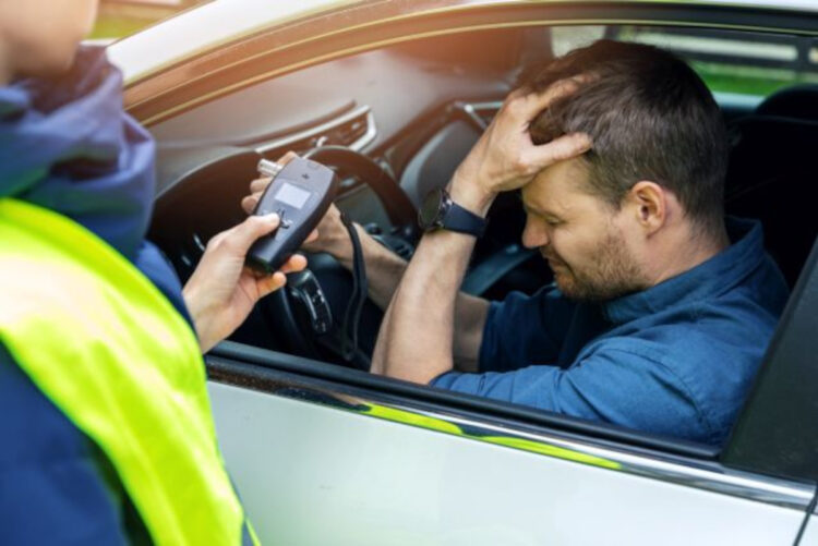 Opitý vodič a polícia ilustračné foto zdroj: pixabay