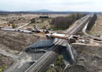 Výstavba mosta zdroj: BSK