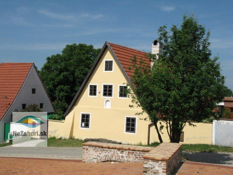 Habánsky dvor Veľké Levá reNaZahori