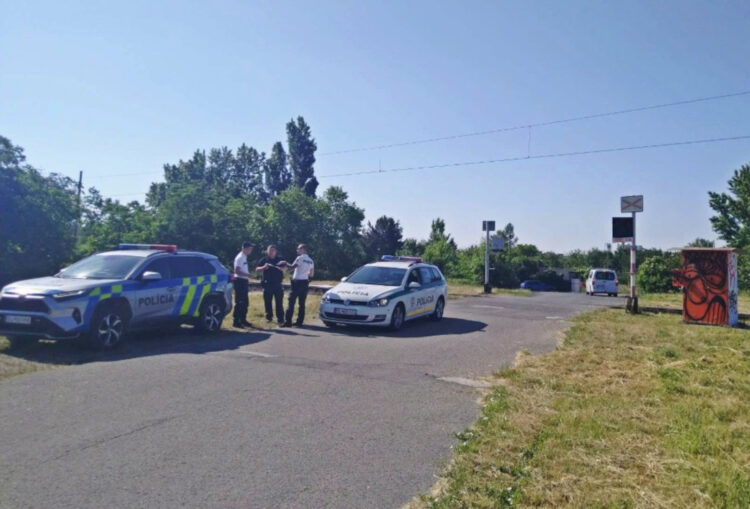 Kontrola železničné priecestie zdroj: KR PZ v Bratislave
