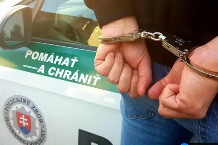 Zadržanie muža na Záhorí zdroj: KR PZ v TT